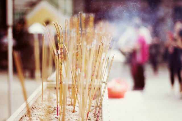 joss sticks temple asian praying 53876 30277