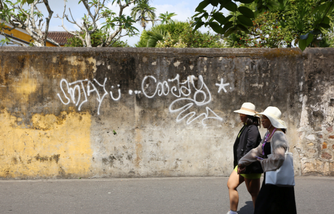 Hoi an ve bay 1