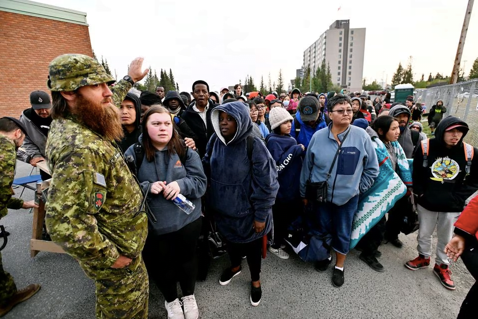 Canada: Thành phố trống rỗng sau khi hàng ngàn người chạy trốn khỏi đám cháy dữ dội