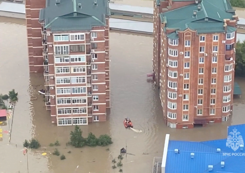 Vùng Viễn Đông Nga hứng chịu lũ lụt sau bão Khanun
