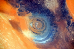Con mắt sahara, Tân Thế Kỷ