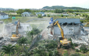 Chủ biệt thự bị cưỡng chế kiện Chủ tịch Phú Quốc| Tân Thế Kỷ