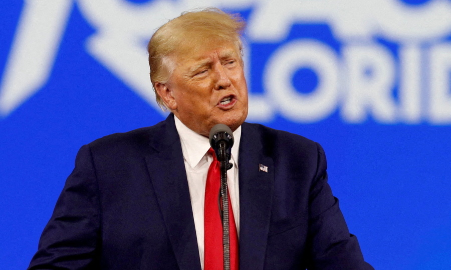 Donald Trump tin mình có thể hạ gục Joe Biden trong một trận đấu tay đôi| Tân Thế Kỷ|TTK