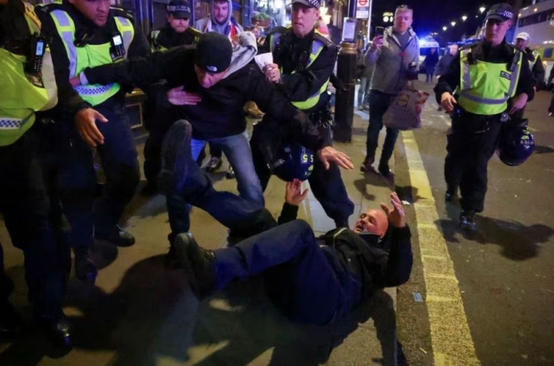 Cảnh sát London bắt giữ hơn 120 người trong cuộc biểu tình ủng hộ Palestine| Tân Thế Kỷ| TTK NEWS
