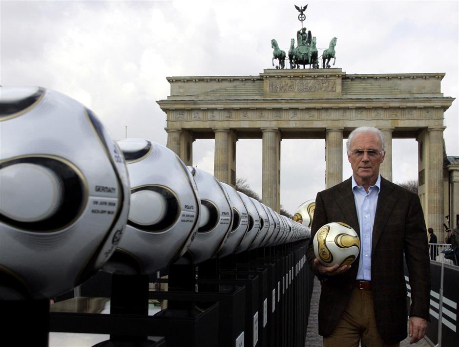 Huyền thoại bóng đá Đức Franz Beckenbauer qua đời ở tuổi 78| Tân Thế Kỷ