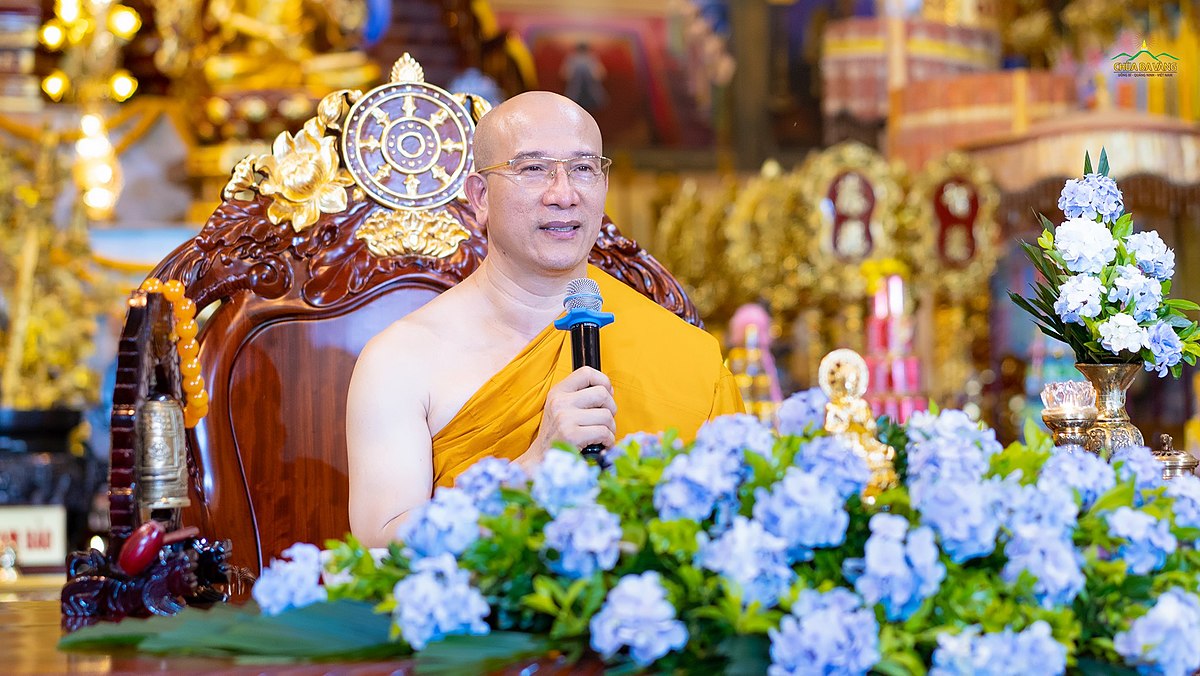 Trụ trì chùa Ba Vàng bị 'kỷ luật' vì vụ trưng bày 'xá lợi tóc Đức Phật'| Tân Thế Kỷ