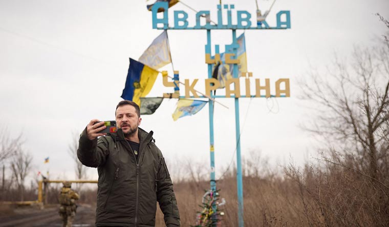 Ukraine rút quân khỏi Avdiivka| Tân Thế Kỷ