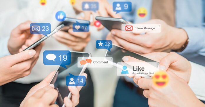 Thế hệ GenZ bị mắc kẹt trong nhà tù ảo, tỷ lệ tự tử tăng cao