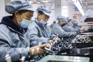 Công ty Trung Quốc chạy sang Việt Nam để tránh lệnh trừng phạt của Hoa Kỳ