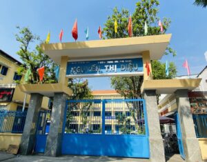 Cổng trường THPT Nguyễn Thị Diệu. Ảnh: Quỳnh Quỳnh