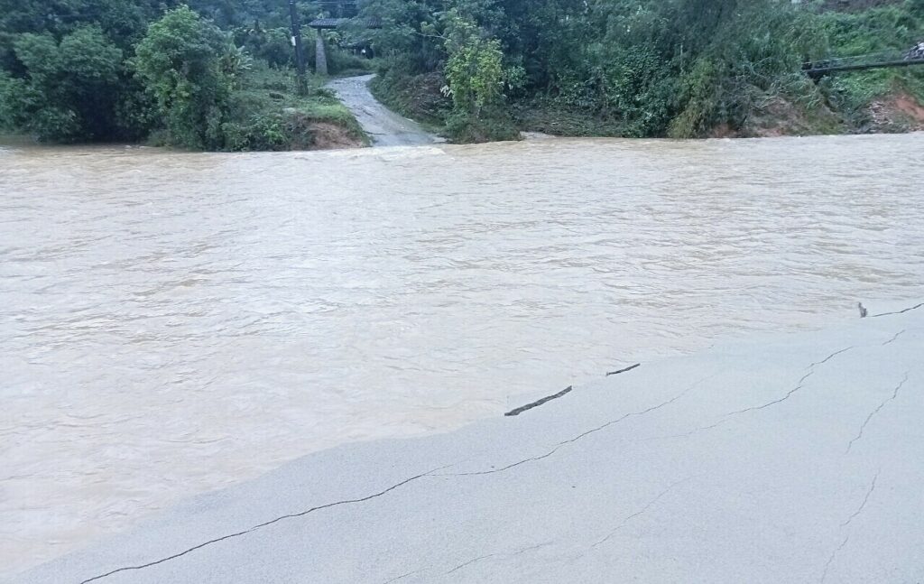 nguoi dan ha giang lan thu ba chay lu 1