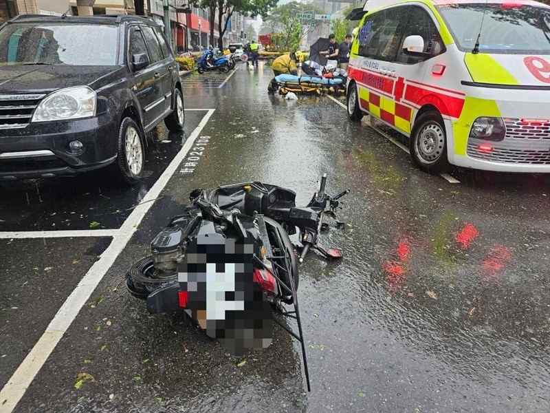 sieu bao gaemi giat 250 km h gay thiet hai khong tuong 3