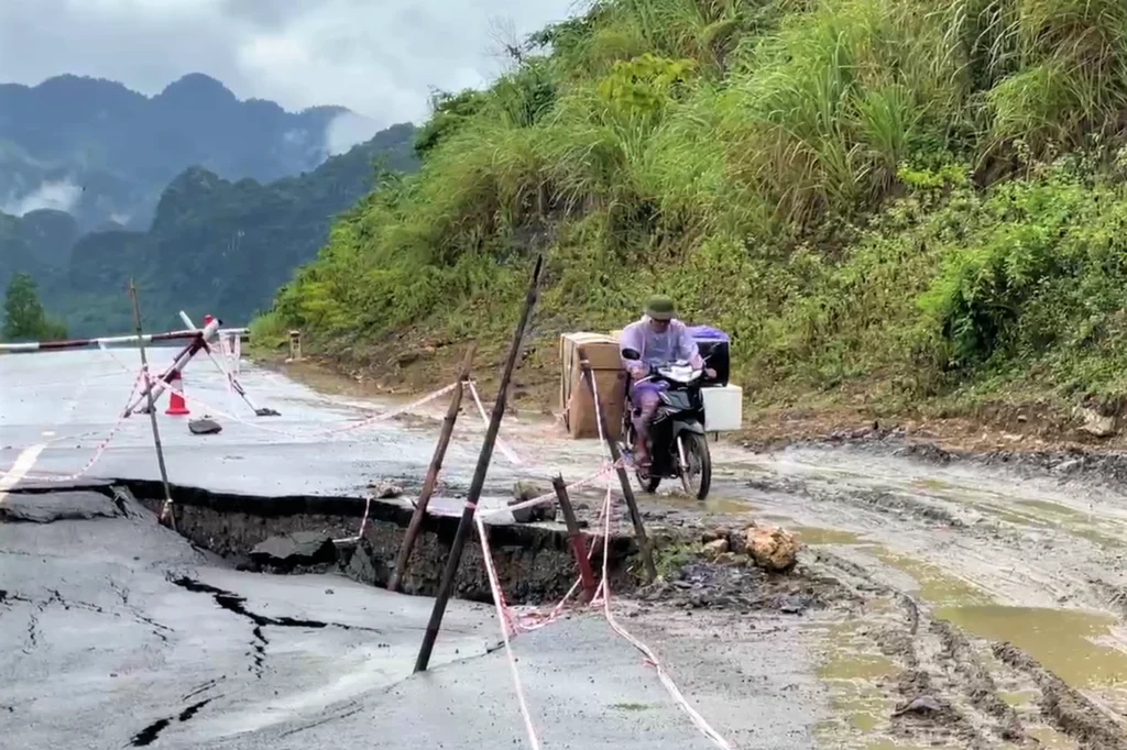 hoa binh duong 750 ty dong nut toac sut lun sau ca met 4