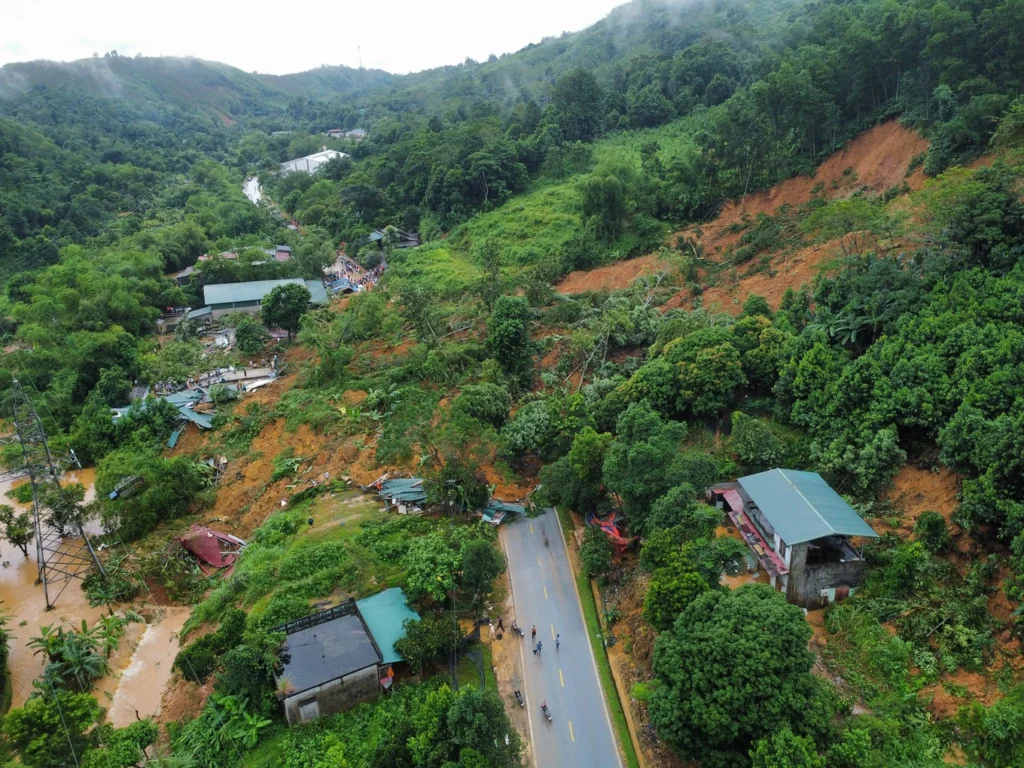 sat lo dat nghiem trong o ha giang 10 nguoi bi thuong mot nguoi mat tich 1