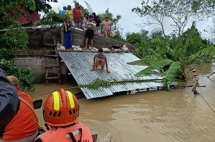 xuat hien bao noi tiep sau khi tra mi do bo philippines gay ngap lut va 26 nguoi thiet mang 1