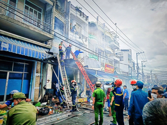 chay nha trung tam tp nha trang 4 nguoi trong gia dinh tu vong 2