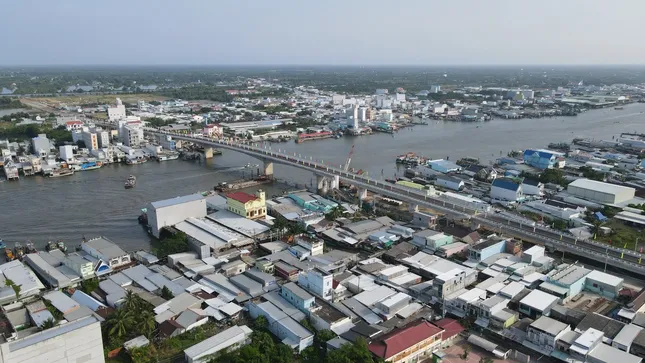 Nam sinh lớp 7 mất tích, tìm thấy xe đạp điện trên cầu