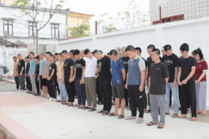 Nghệ An: Bắt gần 100 đối tượng lừa đảo xuyên quốc gia, chiếm đoạt hơn 2.000 tỷ đồng