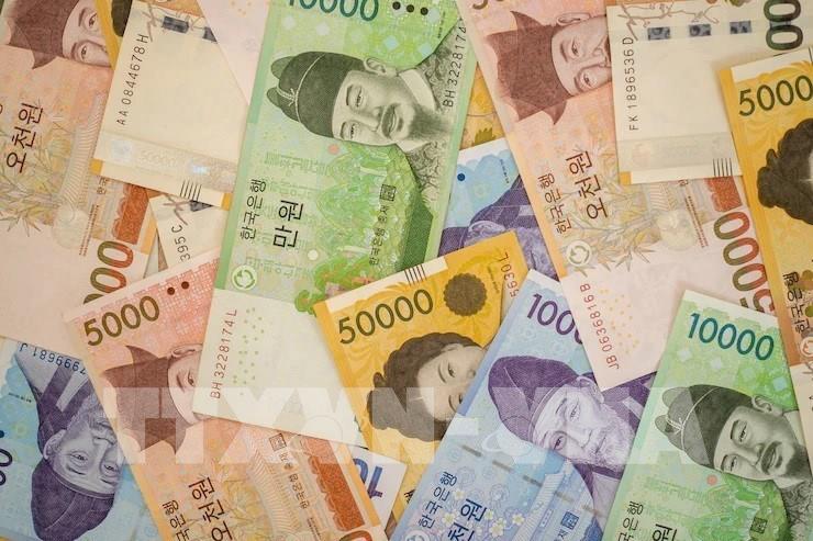 Hàn Quốc phát tiền miễn phí cho toàn dân chi tiêu, mỗi người nhận tới 400.000 won