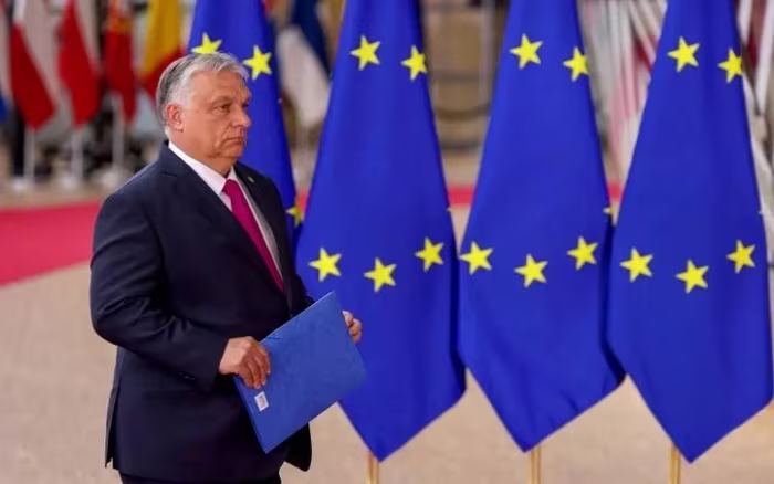 Thủ tướng Hungary tuyên bố sốc về khả năng Ukraine bị chia cắt thành 3 phần