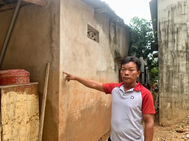 Đêm tháo chạy dưới chân cao tốc Bắc - Nam: Dân hốt hoảng vì đất đá sạt lở