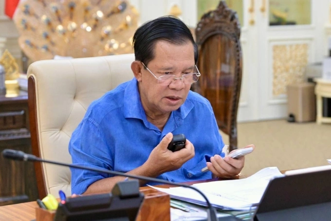 Ông Hun Sen khuyến cáo đình chỉ mọi hoạt động qua lại biên giới với Thái Lan
