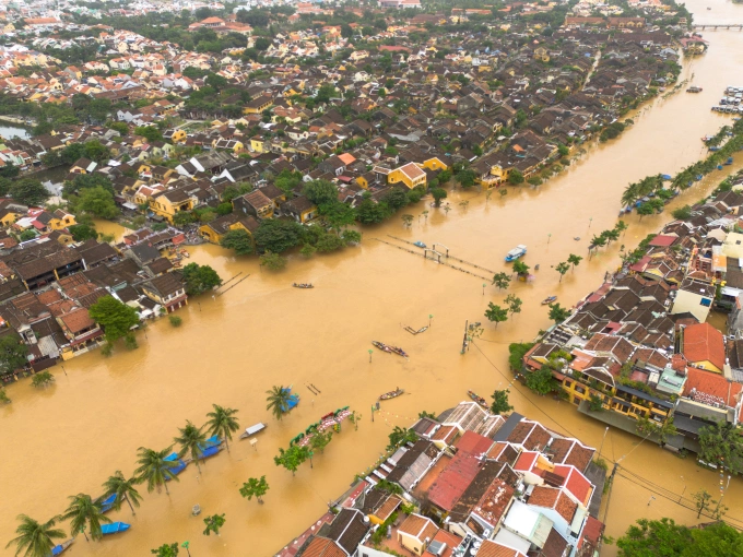 14 kỷ lục lượng mưa trong tháng 11