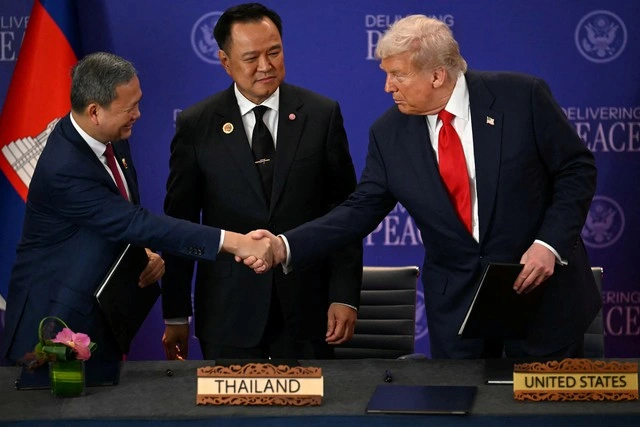 Tổng thống Trump hối thúc Thái Lan, Campuchia tôn trọng cam kết, cảnh báo xử lý