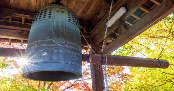 Không đủ kiên nhẫn dễ mắc sai lầm – câu chuyện về chiếc chuông đồng