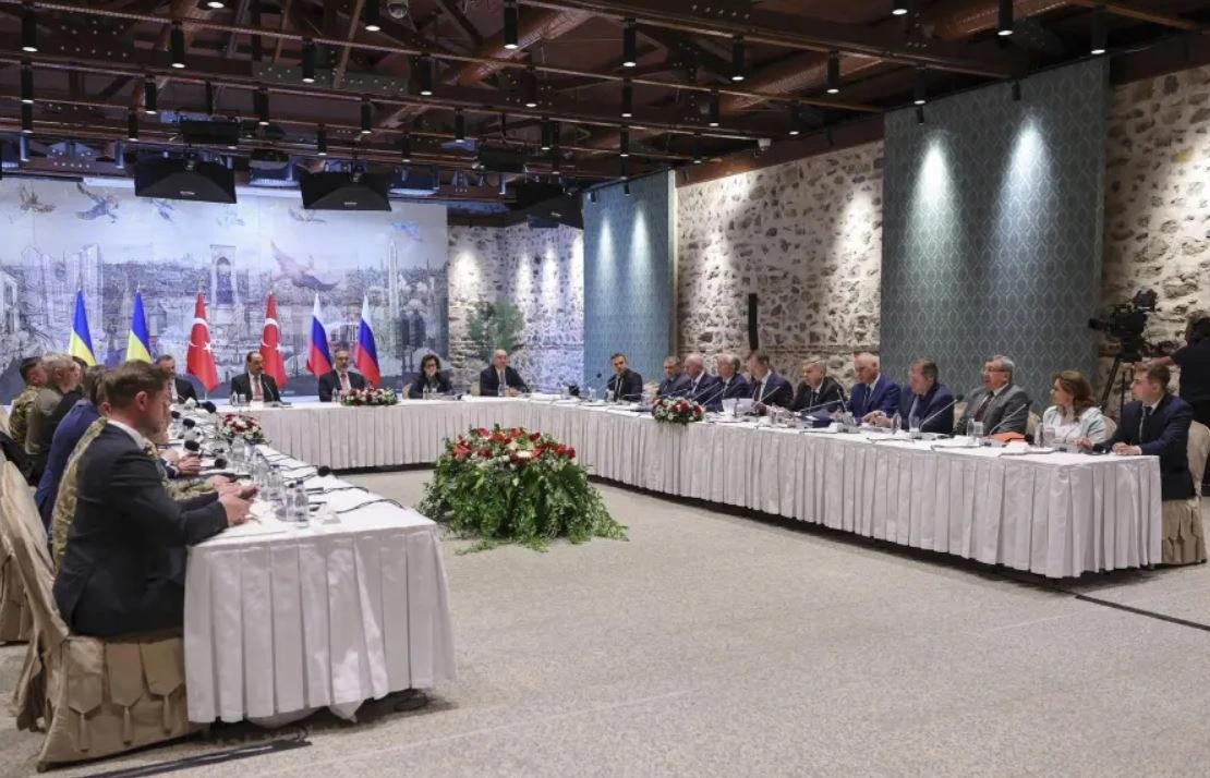 Ukraine và Nga đánh giá “tích cực” ngày đàm phán đầu tiên tại Abu Dhabi